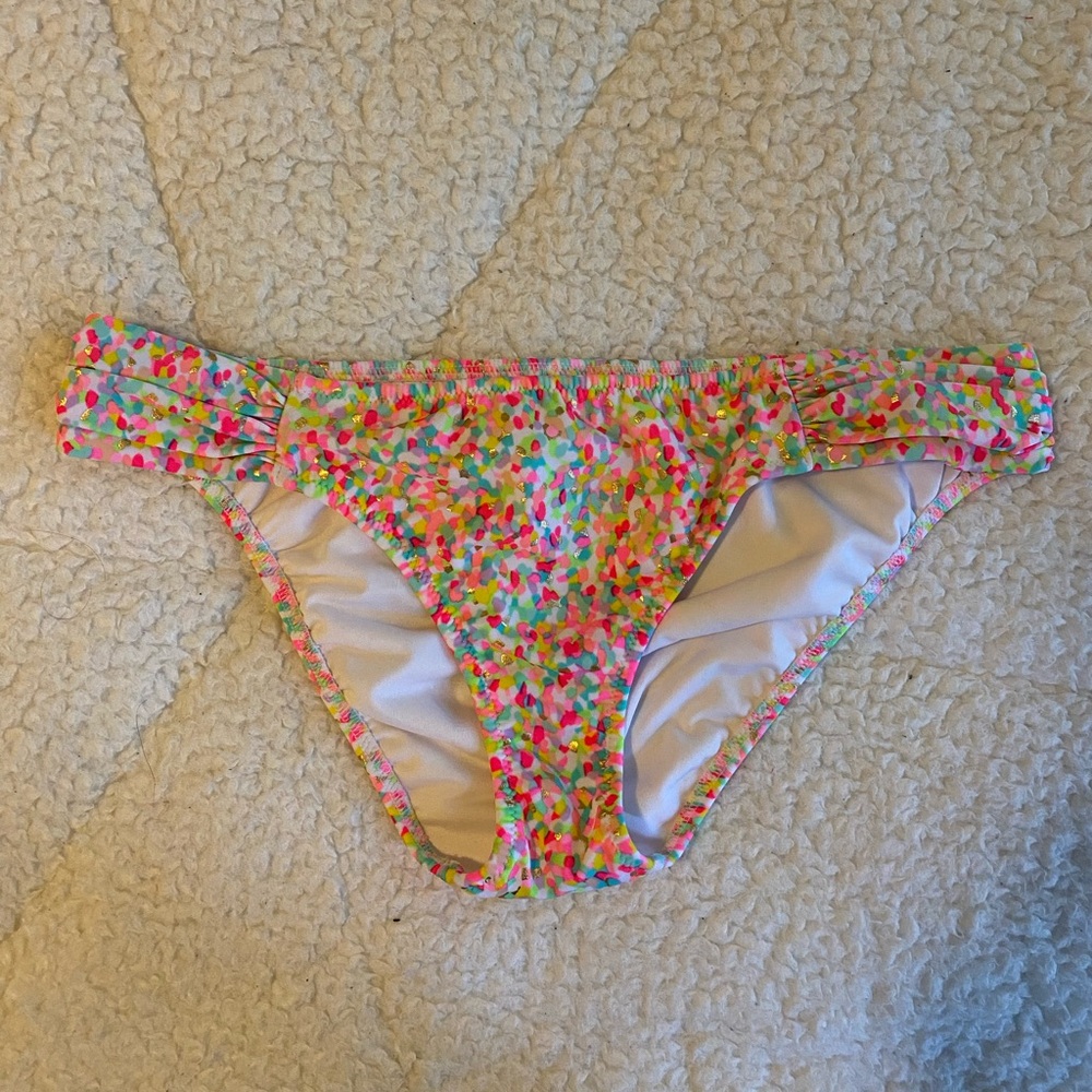 Bikini Bottom - Picture 2 of 5